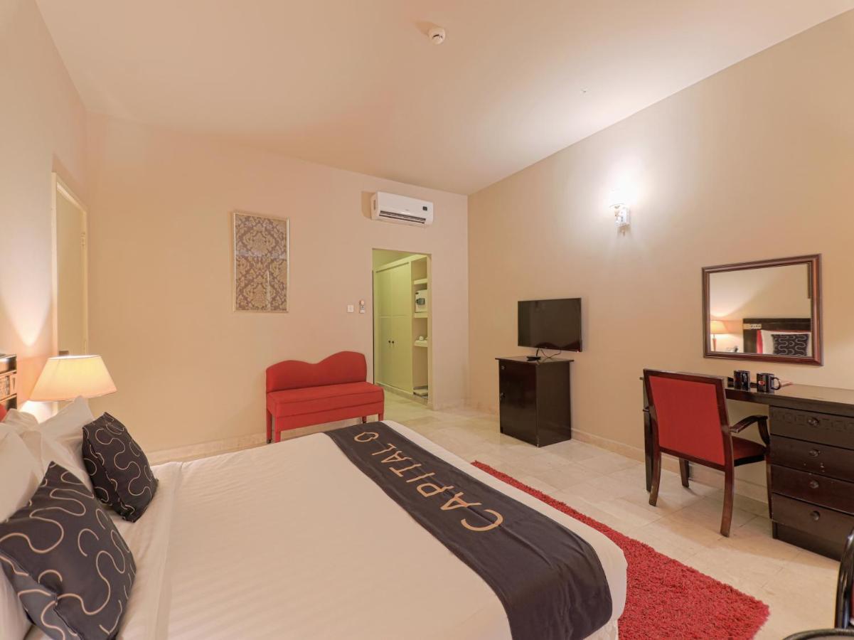 Capital O133 Al Sawadi Beach Resort & Spa Barka Exterior photo